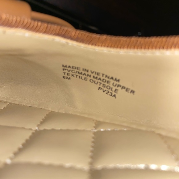 Michael Kors Signature Print Gale Flats, Size 6, Color: Brown - Picture 10 of 10